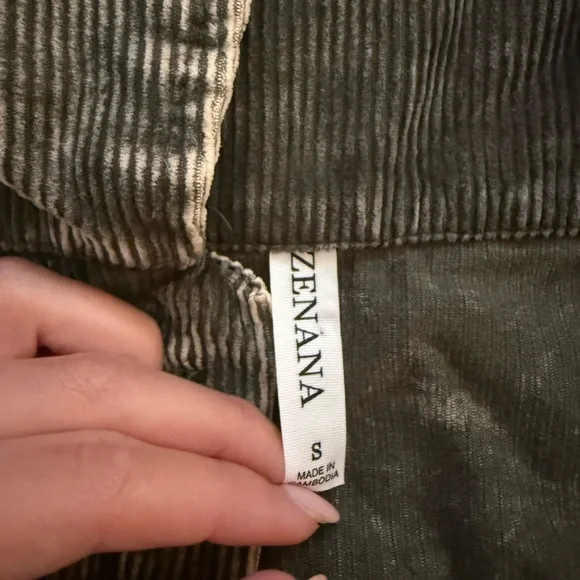 Zenana Outfitters Olive Corduroy Jacket Size Small - Picture 3 of 3